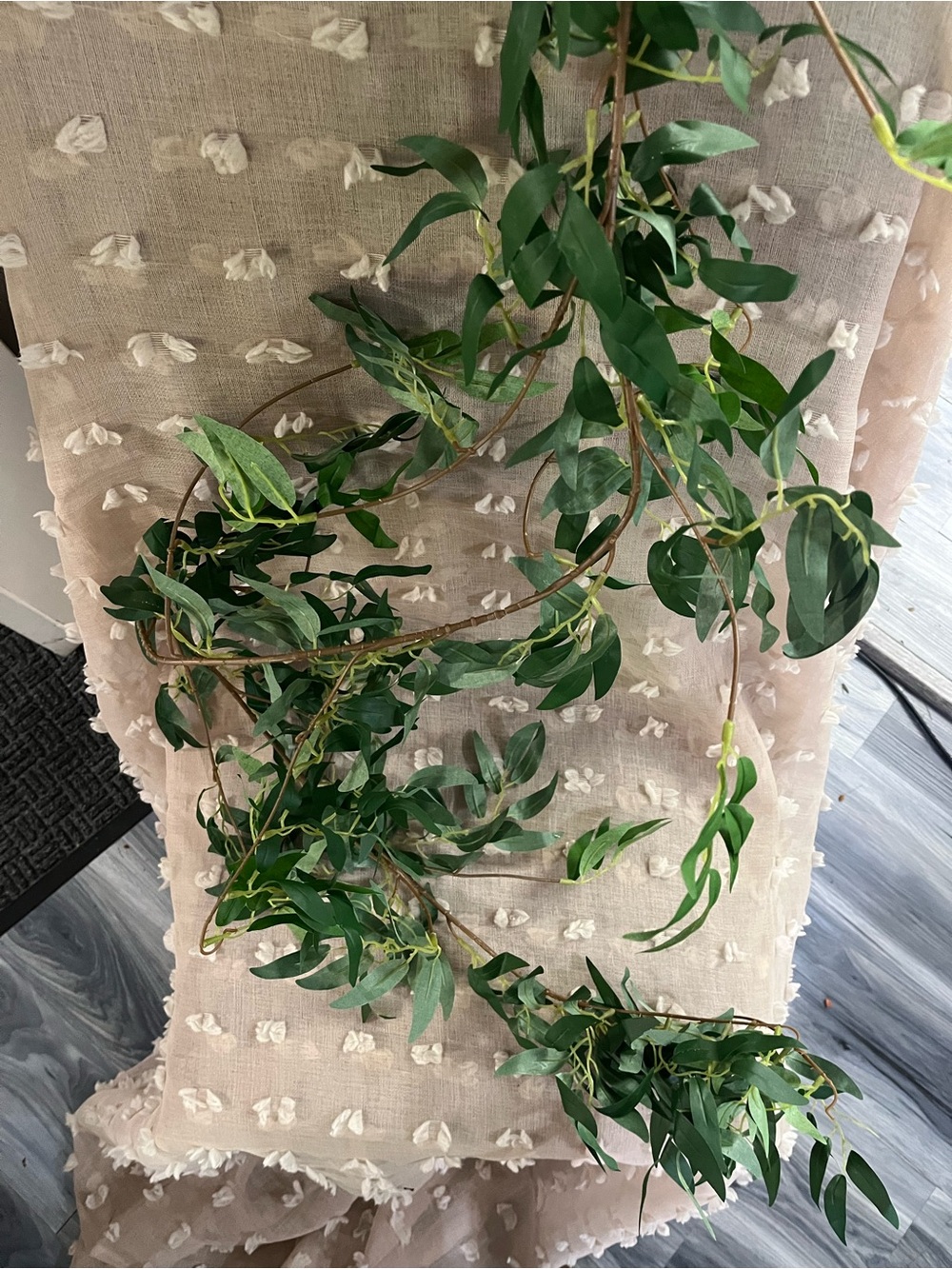 Realistic Artificial Eucalyptus Garland - Green Home Accent